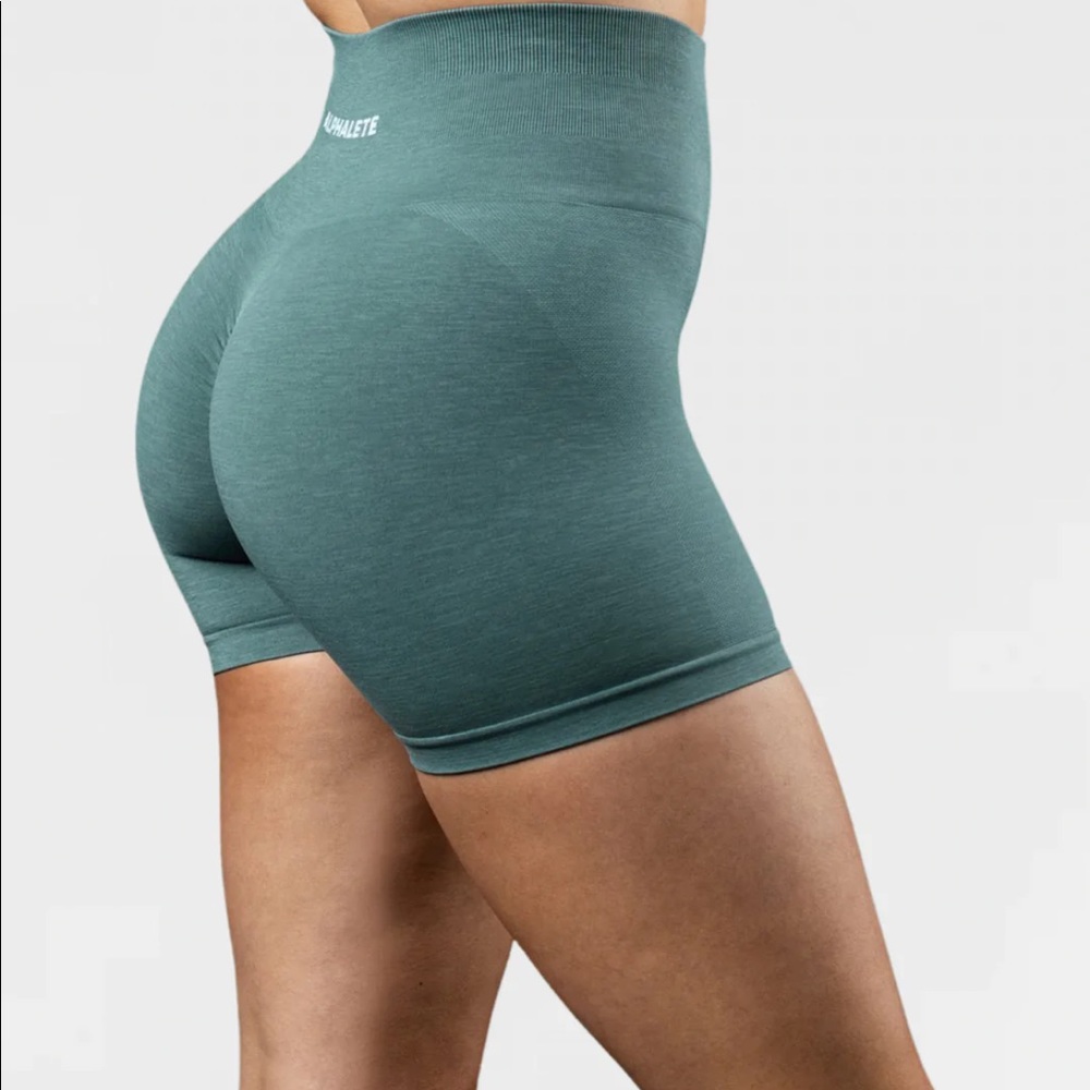 NWT alphalete amplify shorts, nomadic blue, xs